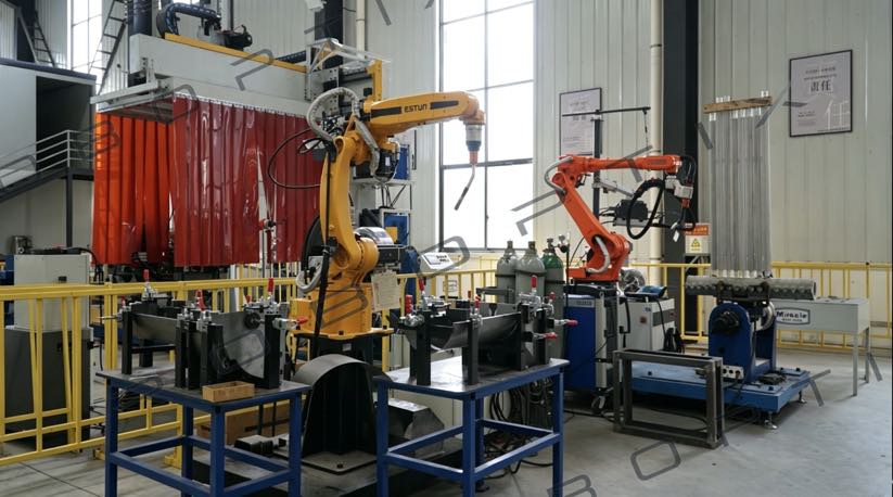 What Is a Robotic Welding Cell? 2026 Beginner’s Guide | 37 Shop Data ...